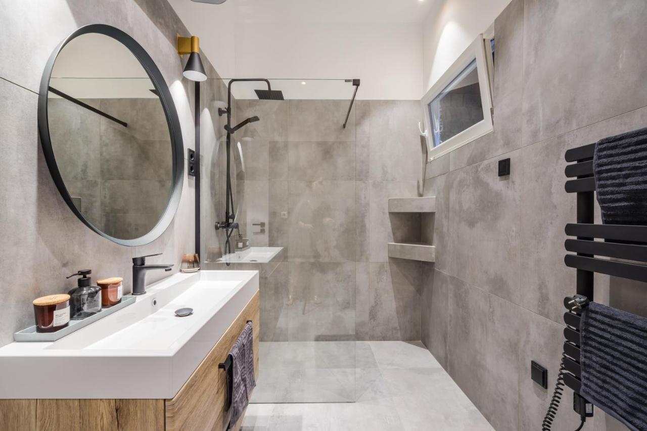 Tilia Luxury Apartment - 3 Bedrooms With Ac Budapest Exterior photo