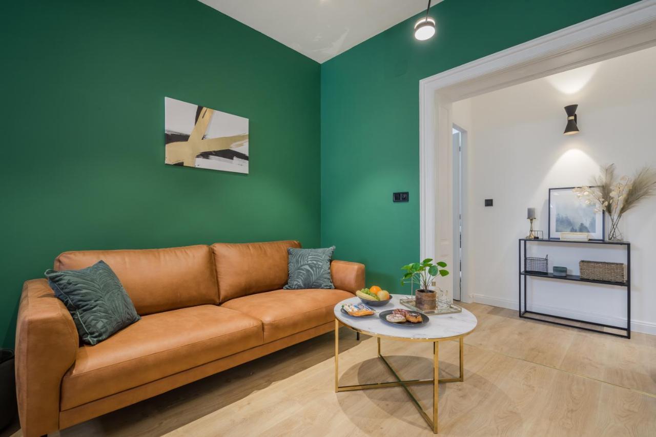 Tilia Luxury Apartment - 3 Bedrooms With Ac Budapest Exterior photo